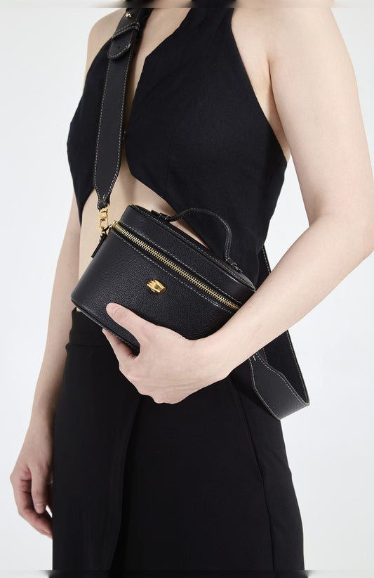 Petite Voyager Black Leather Bag